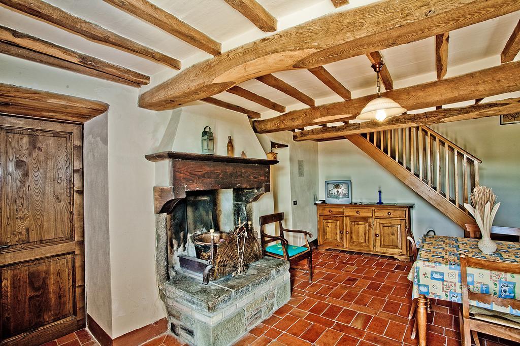 Agriturismo Terra Di Michelangelo Caprese Michelangelo Extérieur photo