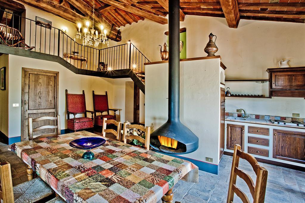 Agriturismo Terra Di Michelangelo Caprese Michelangelo Extérieur photo